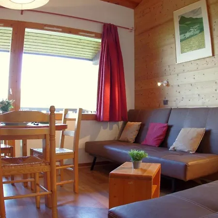 Apartment 2 Pieces A Avec Balcon Et Casier A Skis - Fr-1-291-799 *